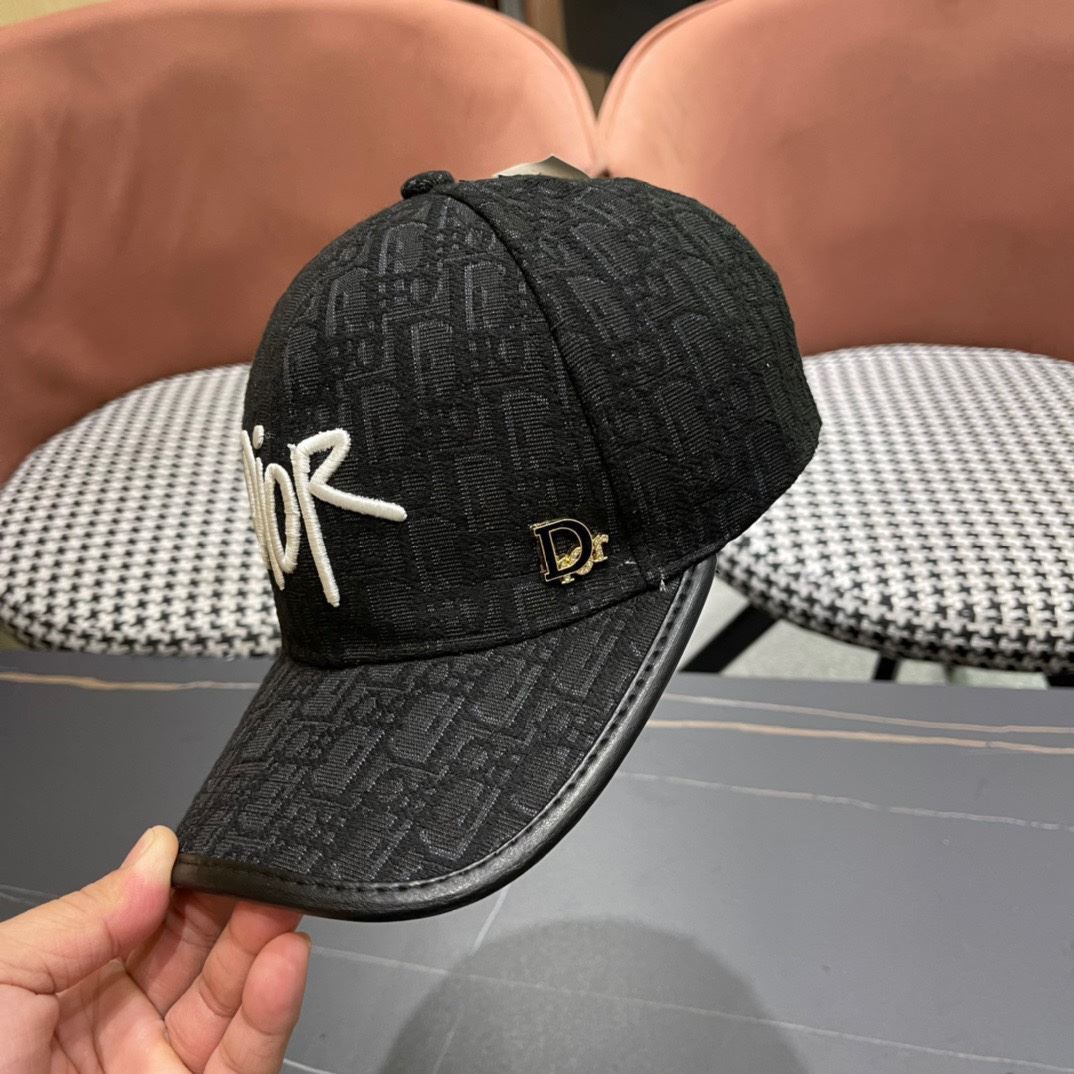 Christian Dior Caps